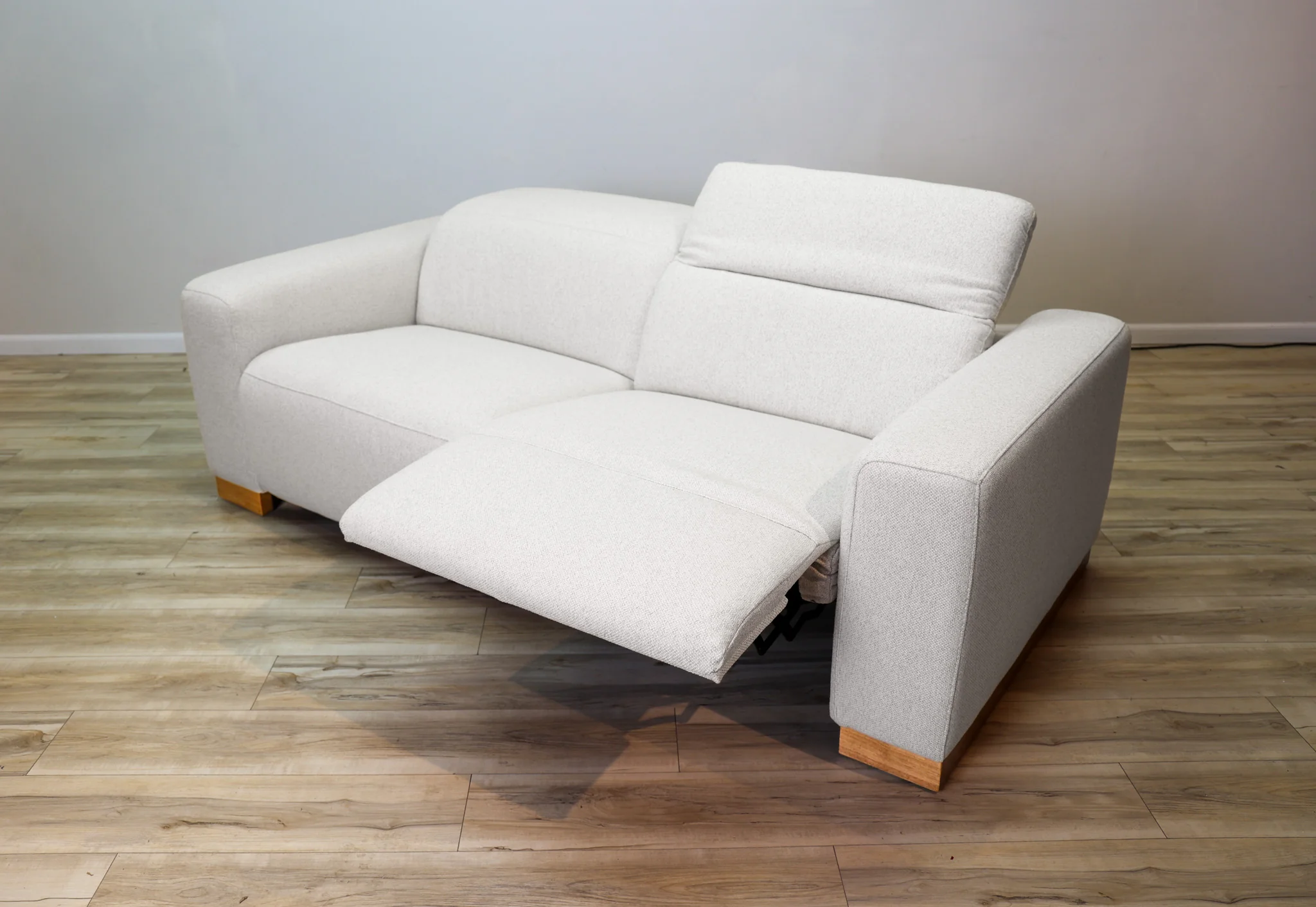 Voss Performance Fabric Power Reclining Sectional - Image 33