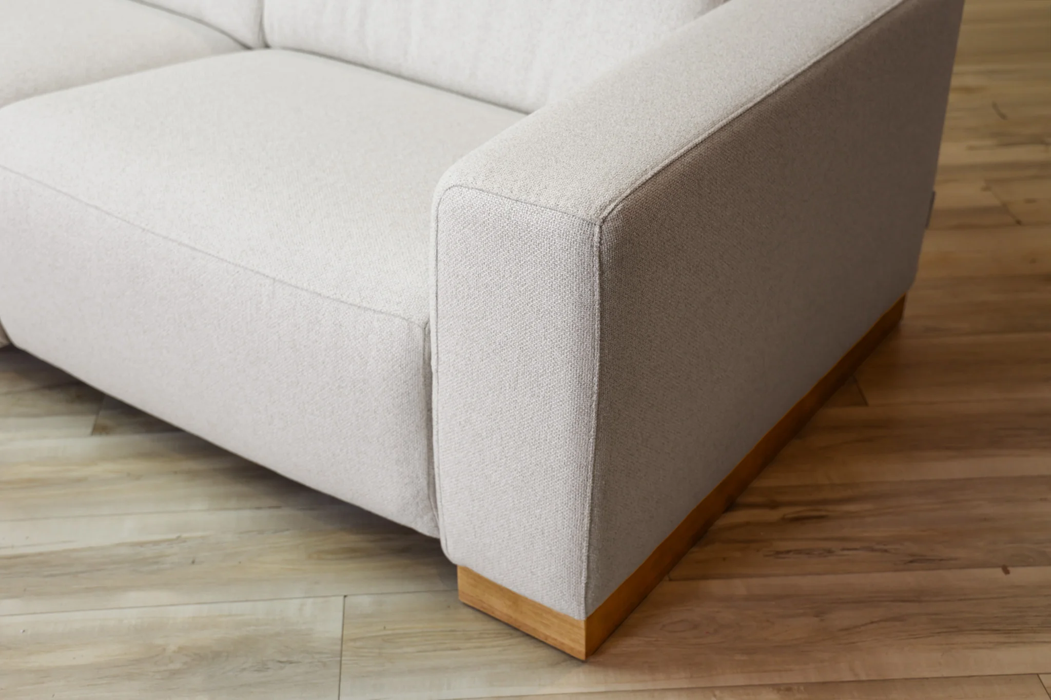 Voss Performance Fabric Power Reclining Sectional - Image 9