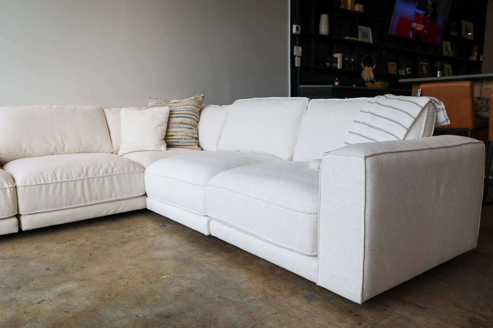The Evans Crypton Sectional - Image 20