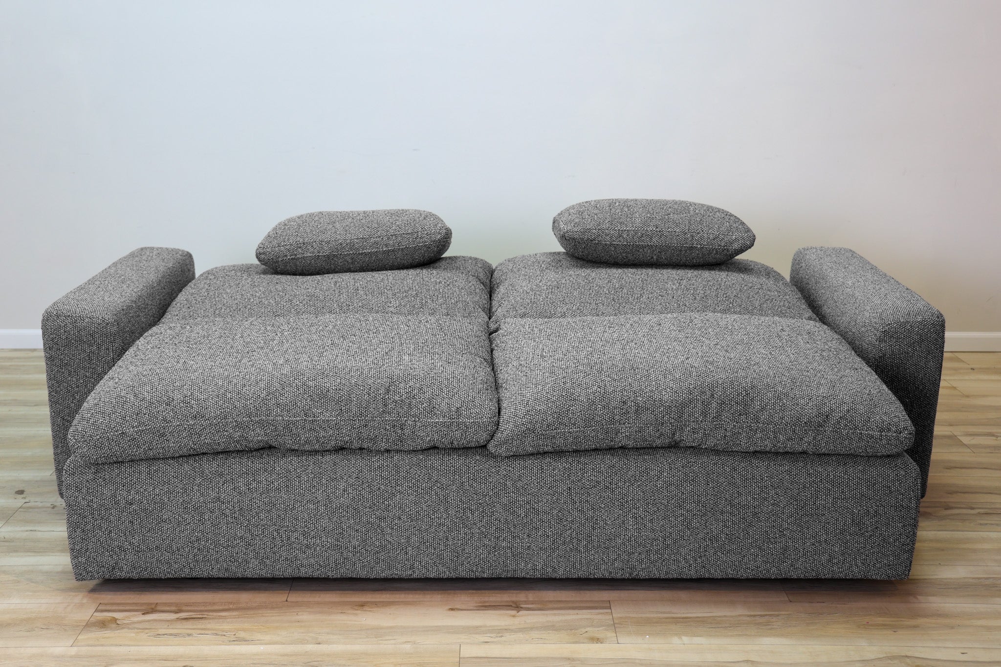 Julian Sleeper Sofa - Image 11